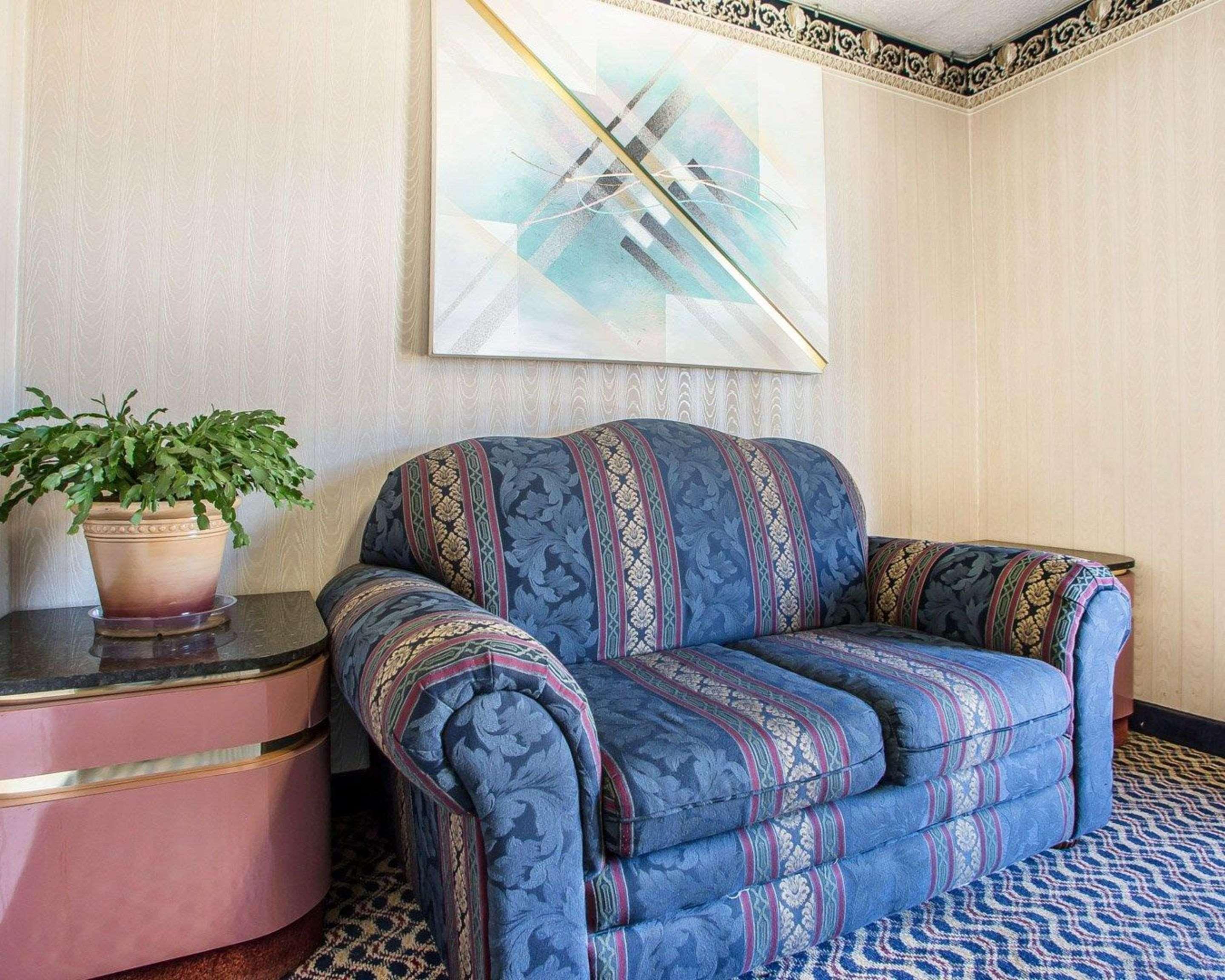 Red Roof Inn & Suites Vineland - Buena Экстерьер фото