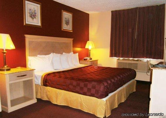 Red Roof Inn & Suites Vineland - Buena Номер фото