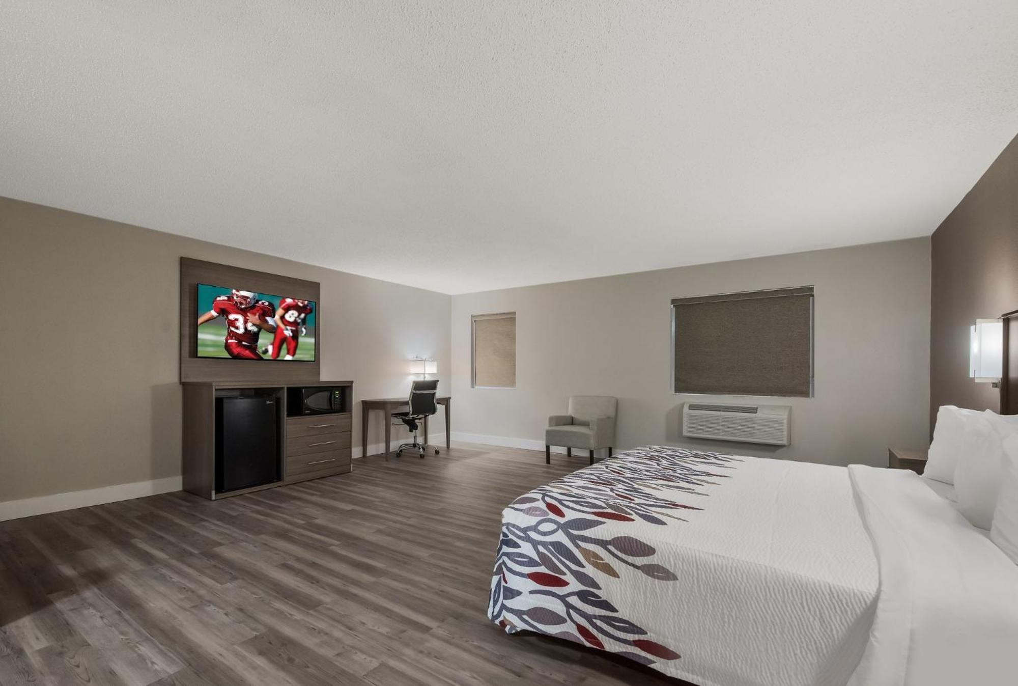Red Roof Inn & Suites Vineland - Buena Экстерьер фото