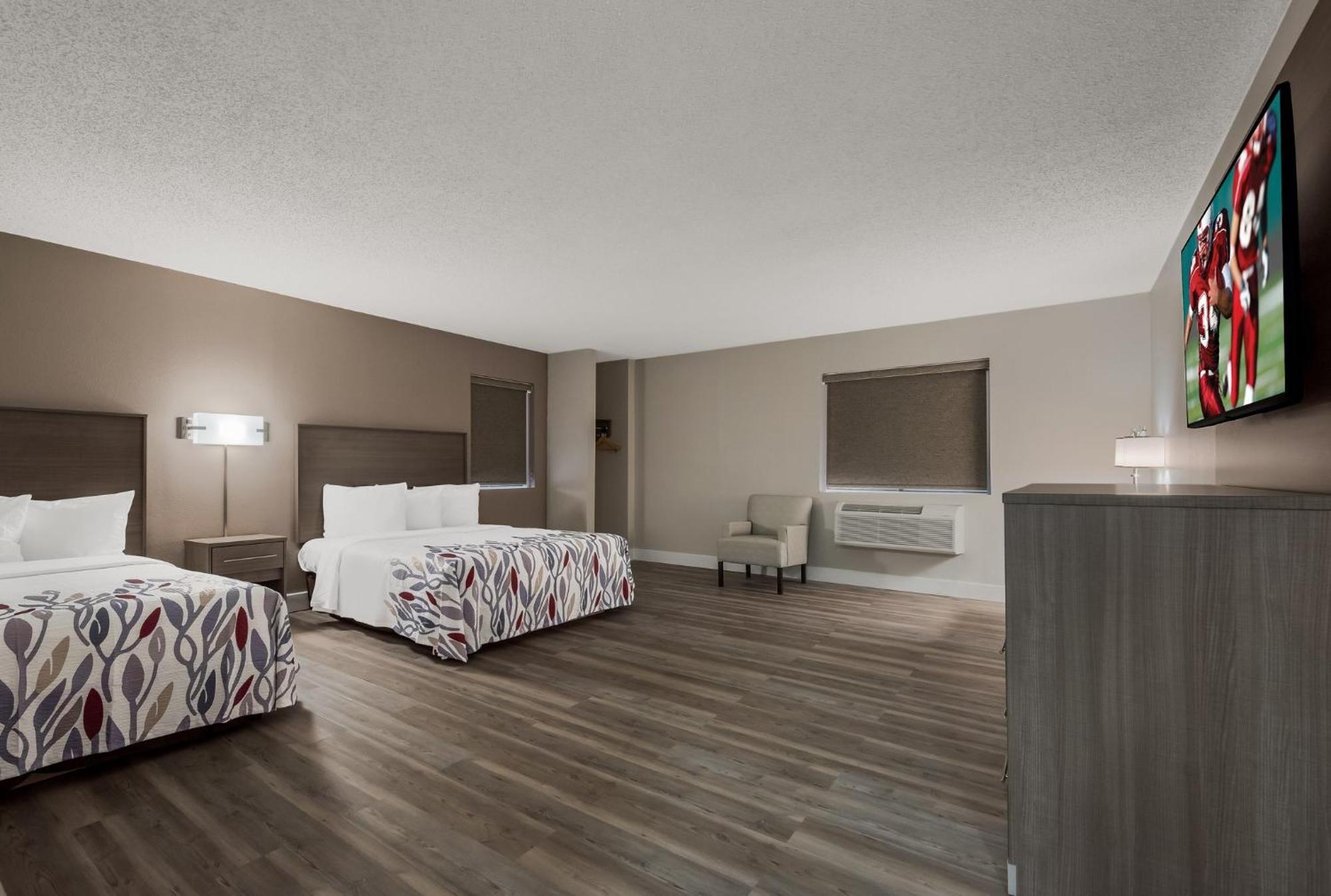 Red Roof Inn & Suites Vineland - Buena Экстерьер фото