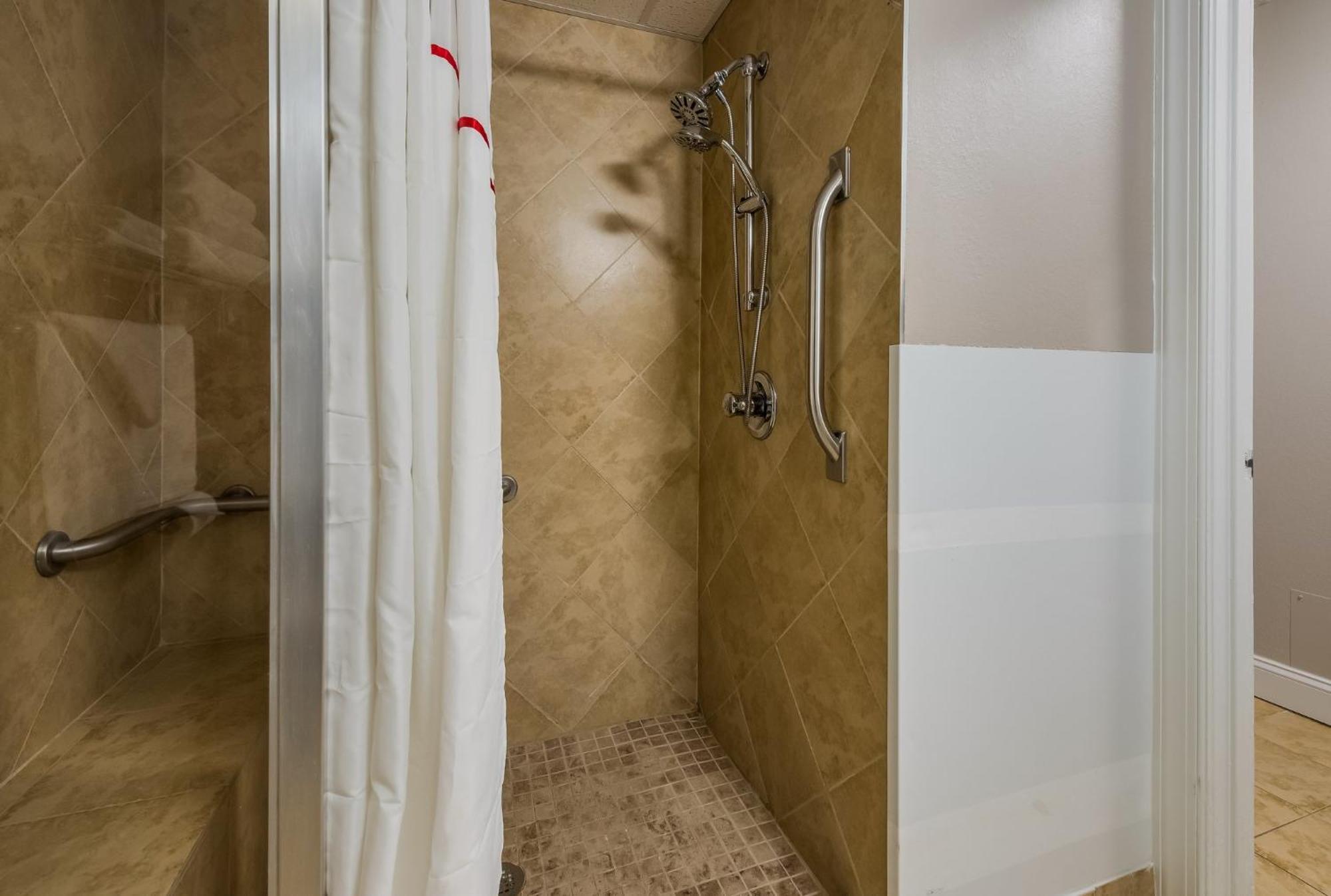Red Roof Inn & Suites Vineland - Buena Экстерьер фото